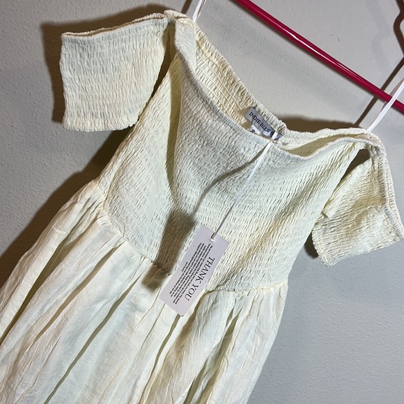 Indie Blue White midi Smocked Off Shoulder Dress Small NWT - Picture 2 of 4